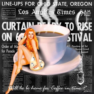 Marcel Terrani, Home for coffee (Zeitung, Titelblatt, Times, Kaffeetasse, Pinup-Girl, People & Eros, Figurativ, Wunschgröße, Modern, Fotokunst, Bistro, Küche, Café, Wohnzimmer, Gastronomie, bunt)