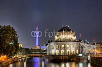 Marco2811, Berliner Dom (berlin, berliner, dom, luftaufnahme, spree, brandenburger, tor, freiheit, hauptstadt, orientierungspunkt, abend, europa, geschichte, historisch, packung, sehenswürdigkeit, perspektiven, wand, abenddämmerung, bejahrt, anblick, angestrahlt, berühm)