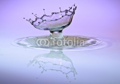 Marco2811, tropfen (rieseln, wasser, wellness, entspannung, wassertropfen, kunst, oberfläche, aufprall, platsch, flüssigkeit, natur, aufsteigen, besinnung, bewegung, blase, blau, close-up, energie, erfrischend, erfrischend, fallen, malen, flüssigkeit, frisch, gefrore)