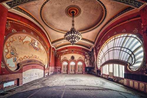 Matthias Haker, Maritime Grandeur (Interieur,Jugensdstil, Saal, Grandezza, Prunk, Pracht, Vergangenheit, Gebäude / Architektur, Fenster,  Verfall, Wunschgröße, Wohnzimmer, Schlafzimmer, bunt)