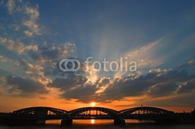 Matthias Krüttgen, Sonnenuntergang über dem Freihafen (Fotokunst,Städte,Gebäude / Architektur, Brücke,Hamburg,Flur,Treppenhaus)