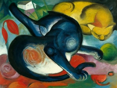 Franz Marc, Zwei Katzen, blau und gelb (Malerei, Expressionismus, Katzen,  schlafende Katze, Katzenwäsche, klassische Moderne, Wohnzimmer, Schlafzimmer, Arztpraxis Treppenhaus, bunt)