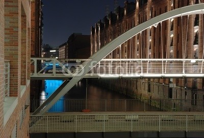 Matthias Krüttgen, Speicherstadt (Fotokunst,Städte,Gebäude / Architektur, Brücke,Hamburg,Flur,Treppenhaus)