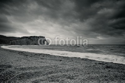 Nailia Schwarz, Etretat (etretat, etretat, normandie, bogen, spitze, nadel, stadt, felsen, felsen, abschüssige, hoch, kalk, backstein, schroff, welle, welle, stranden, kies, frankreich, französisch, europa, perspektiven, wolken, landschaft, herbst, herbstlich, stürmisc)