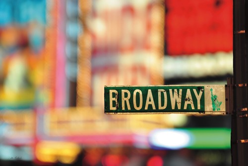 Pela & Richard, On Broadway (Broadway, Stadt, Straßenschild, Fotokunst, verschwommen, unscharf, modern, Wunschgröße, Wohnzimmer, bunt)