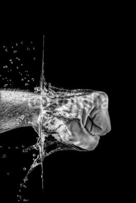 PETER LAKOMY, Splashing Fist (aktion, luft, wut, aufgebracht, boxen, tröpfchen, dynamisch, fight, faust, flüssig, force, wasser, hand, hart, flüssigkeit, männlich, mann, bewegung, movement, person, kräfte, bowle, ausflippen, platsch, spritzer, stärke, stark, oberfläch)