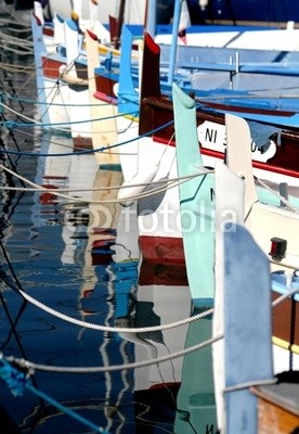 PHOTOPOLITAIN, voilier bateau pêche port mer méditerranée côte d'azur provence (segelboot, meer, mittelmeer, azur, provence, stangen, regatta, segelboot, blau, boot, hafen, fischfang, fischer, seil, brücke, teakholz, besinnung, kette, anker, bar, steuerruder, crew, antibes, rieseln, boj)