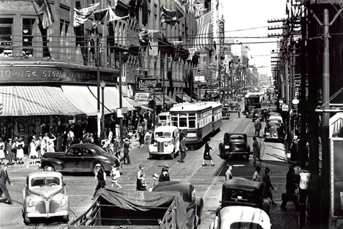 PI Collection, Yonge St (Toronto, Hauptstraße, Yonge Street, Verkehr, Kananda, Fotografie, Nostalgie, Wunschgröße, Wohnzimmer, schwarz/weiß)