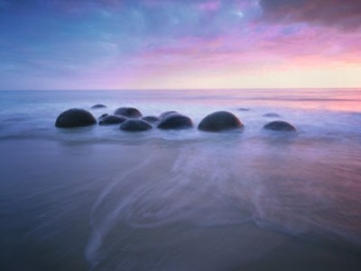 Popp-Hackner, Moeraki Boulders (Photokunst, Fotografie, Landschaftsfotografie,  Fotokunst, Steine, Meer,  Wohnzimmer, Schlafzimmer)