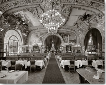 Ralf Uicker, Paris Gare de Lyon I (Wunschgröße, Fotografie, Interieur, Innenarchitektur, Restaurant, Bahnhofsrestaurant, edel, nobel, elegant, Metropole, Paris, Frankreich, Wohnzimmer, Büro, schwarz / weiß)