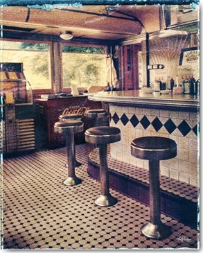 Ralf Uicker, American Diner (Wunschgröße, Fotokunst, Interieur, Bar, Kneipe, Tresen, Barhocker, American scene, Fast food Restaurant, Küche, Bistro, Bar, Esszimmer, bunt)