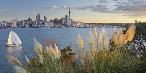 Rainer Mirau, Auckland (Hauptstadt, Neuseeland, Skyline, Architektur, Abendszene, Beleuchtung, Reflexionen, Städte, Fotokunst, Wunschgröße, Wohnzimmer, bunt)