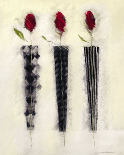 Marilyn Robertson, BLACK AND WHITE/ROSES-TRIPLE (Malerei, Stillleben, Rosen, Blumen, Blüten, drei Vasen, dekorativ, Schlafzimmer, Treppenhaus, Wohnzimmer, bunt)