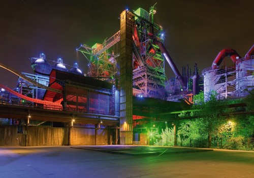 Rolf Fischer, Landschaftspark Duisburg (Wunschgröße, Fotokunst, Städte, Duisburg, Industrie Museum, Hüttenwerk, Lichtinstallationen, Abendszenen, Reflexionen, Architektur, Flur, Treppenhaus, Wohnzimmer, bunt)