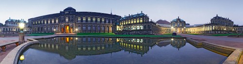 Rolf Fischer, Zwinger Dresden Abendstimmung (Wunschgröße, Fotokunst, Metropole, Dresden, Zwinger, Museum, Barock, Daniel Pöppelmann, Abendszenen, Reflexionen, Architektur, Flur, Treppenhaus, Wohnzimmer, bunt)