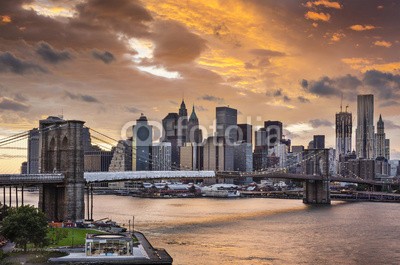 SeanPavonePhoto, New York City Skyline (new york city, new york city, manhattan, financial district, downtown, lower manhattan, brooklyn bridge, brücke, fluß, twilight, nacht, metropole, sonnenuntergänge, abenddämmerung, wolken, gebäude, brooklyn, anblick, szene, landschaftlich, szeneri)