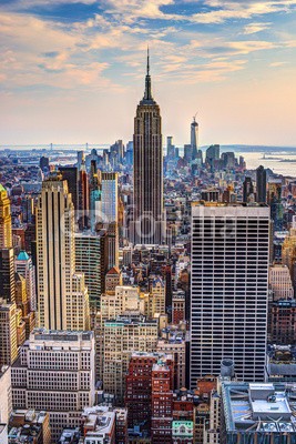 SeanPavonePhoto, New York City at Dusk (new york city, new york city, manhattan, skyline, stadt, stadtlandschaft, downtown, urbano, usa, usa, amerika, orientierungspunkt, skyline, hauptstädtisch, metropole, financial district, skyscraper, bürogebäude, architektur, modern, stadt, luftaufnahm)