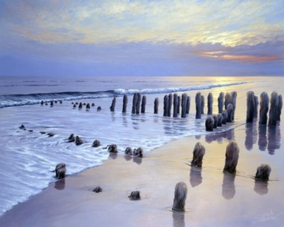 Sigurd Schneider, Sunset at Ostsee Coast I (Meeresbrise, Strand, Sand, Meer, Sonnenuntergang, Pfosten, Wellenbrecher, Horizont, Sonnenuntergang, Urlaub, maritim, Badezimmer, Treppenhaus, Wohnzimmer, Wunschgröße, Malerei, bunt)