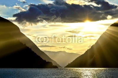 Stefan Körber, Fjord (fjord, natur, sunrise, berg, see, wasser, romantisch, romantisch, wolken, himmel, spiegelung, schlucht, idylle, reisen, urlaub, animation, landschaft, sonnenuntergang, stille, ruhe, frieden, abgang, start, start, zuversicht, emotion, mystisch, mÃ¤rche)