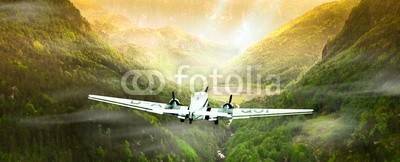 Stefan Körber, Nostalgie (flugzeug, landschaft, schlucht, berg, surreal, abenteuer, nostalgia, oldtimer, panorama, luftfahrt, historisch, alt, reise, fliege, pionier, erforscher, transport, tourism, freiheit, maschieren, nostalgisch, propellers, propellermaschine, tante ju, techni)