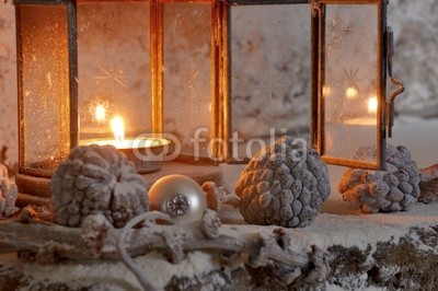 Stefan Körber, Winterlicht (lampe, weihnachten, fenster, licht, kerze, advent, landjÃ¤ger, country house, lÃ¤ndle, dekoration, fensterbank, nebel, romantisch, romantisch, bunt, herbst, natur, natÃ¼rlich, ast, keep, leuchten, teelicht, flamme, ast, eis, frost, nostalgia, rustika)