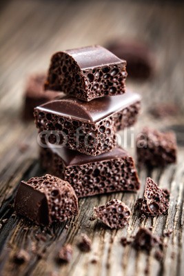 Sunny Forest, Chocolate (antioxidans, hintergrund, bar, herb, schwarz, gesperrt, broken, braun, kalorien, süßigkeiten, schokolade, gehackt, close-up, kakao, dunkel, köstlich, nachspeise, diät, feeds, essen, feinschmecker, gesund, haufen, zutaten, makro, milch, ernährun)