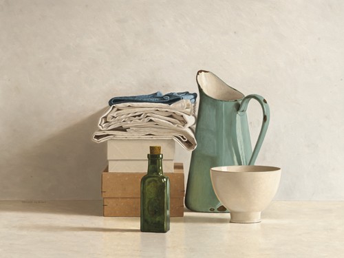 Willem de Bont, Two Boxes, Cloths, Bottle, Jug and Bowl (Wunschgröße, Malerei, Stillleben, Kanne Medizinfläschen, Porzellanschale, Pappkartons, Geschirrtücher, Küche, Gastronomie, Esszimmer, realistisch, bunt)