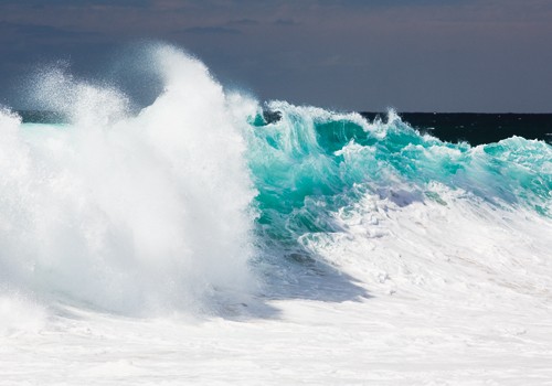 Wim Westfield, Baja California (Welle, Gischt, Schaum, Meer, Meeresbrise, Wasser, Naturgewalten, Kalifornien, Dynamik, Fotokunst, Wunschgröße, Wohnzimmer, Badezimmer, blau/weiß)