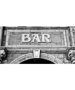 George Fossey, BAR IN BLACK AND WHITE