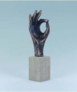 Raimund Schmelter, Handzeichen: Gut gemacht, 18 x 5 x 5cm