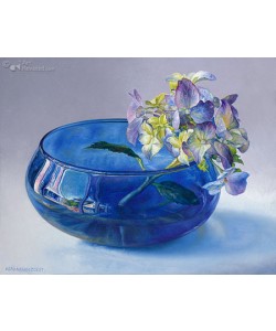 Zoest, Hortensia in blauw glas
