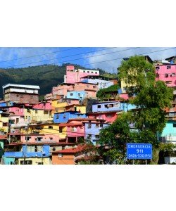 Hady Khandani, COLORFUL FAVELA IN CARACAS - VENEZUELA 1