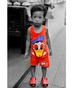 Hady Khandani, COLORSPOT - LITTLE THAI BOY WITH DONALD SHIRT