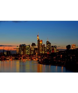 Hady Khandani, FRANKFURT SKYLINE DURING SUNSET - GERMANY