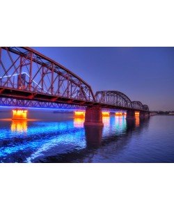 Hady Khandani, HDR - ILLUMINATED SINO-KOREAN FRIENDSHIP BRIDGE OVER YALU RIVER BETWEEN CHINA AND NORTH KOREA - DANDONG 04