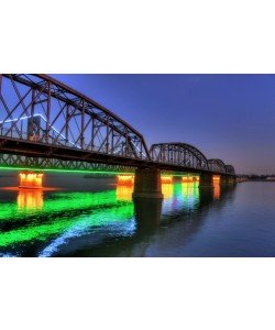 Hady Khandani, HDR - ILLUMINATED SINO-KOREAN FRIENDSHIP BRIDGE OVER YALU RIVER BETWEEN CHINA AND NORTH KOREA - DANDONG 06