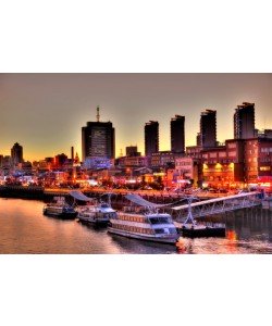 Hady Khandani, HDR - NIGHTLY WATERSIDE PROMENADE AT YALU RVER - DANDONG - CHINA 02