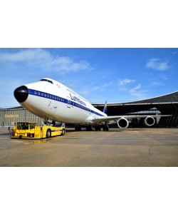 Hady Khandani, LUFTHANSA BOEING B747-8 D-ABYT RETRO WITH PUSHBACK TRUCK 6