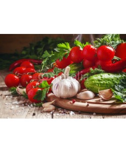 5ph, Fresh garlic, cherry tomatoes, cucumber, hot pepper, parsley, di