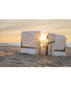 ThomBal, Die Abendstimmung im Strandkorb an der Ostsee geniessen