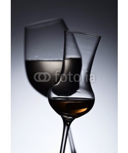Igor Normann, Closeup of glasses with white wine