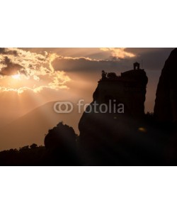 Cara-Foto, Stimmungsvoller Himmel über der Felslandschaft von Meteora