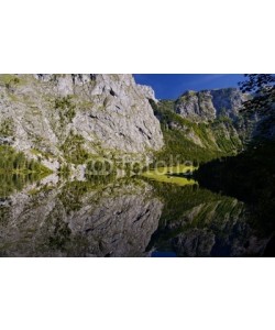 dina, Wasserspiegelung am glasklaren Obersee im Herzen des Nationalpar