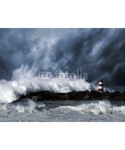 Zacarias da Mata, Stormy waves against beacon