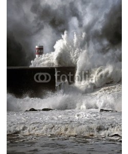 Zacarias da Mata, Stormy waves