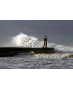 Zacarias da Mata, Stormy coast