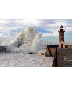 Zacarias da Mata, Stormy waves