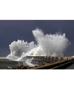 Zacarias da Mata, Stormy waves