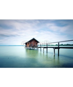 Jenny Sturm, rustikales Bootshaus am See