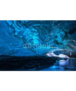 aiisha, Ice cave